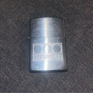 Securitas Brushed Metal Lighter